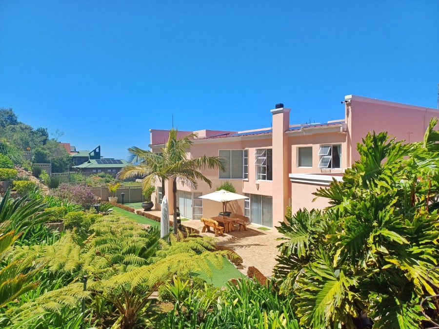 5 Bedroom Property for Sale in Outeniqua Strand Western Cape